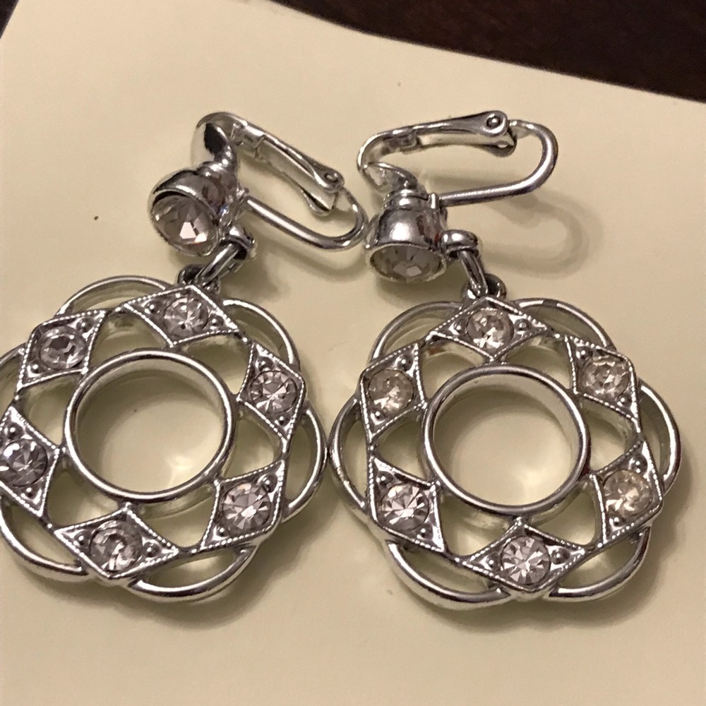 Clip On Sara Coventry Silver Tone Round Filigree Drop Earrings with Clear Stones - Picture 8 of 12